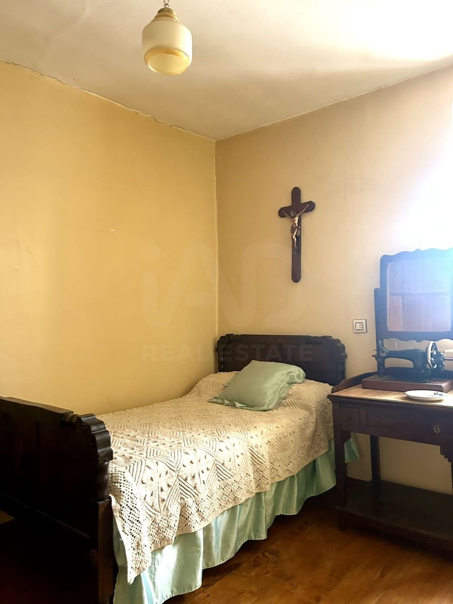 4 chambre Finca/Maison de Campagne à vendre à Riello avec garage - 86 000 € (Ref: 9997837)
