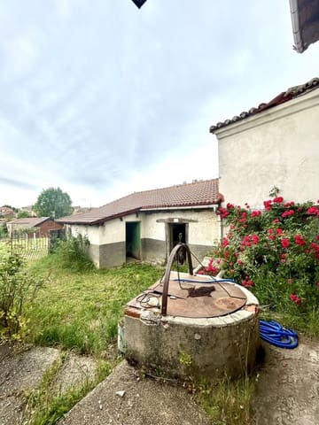 Finca/Casa Rural de 4 habitaciones en Riello en venta con garaje - 86.000 € (Ref: 9997837)