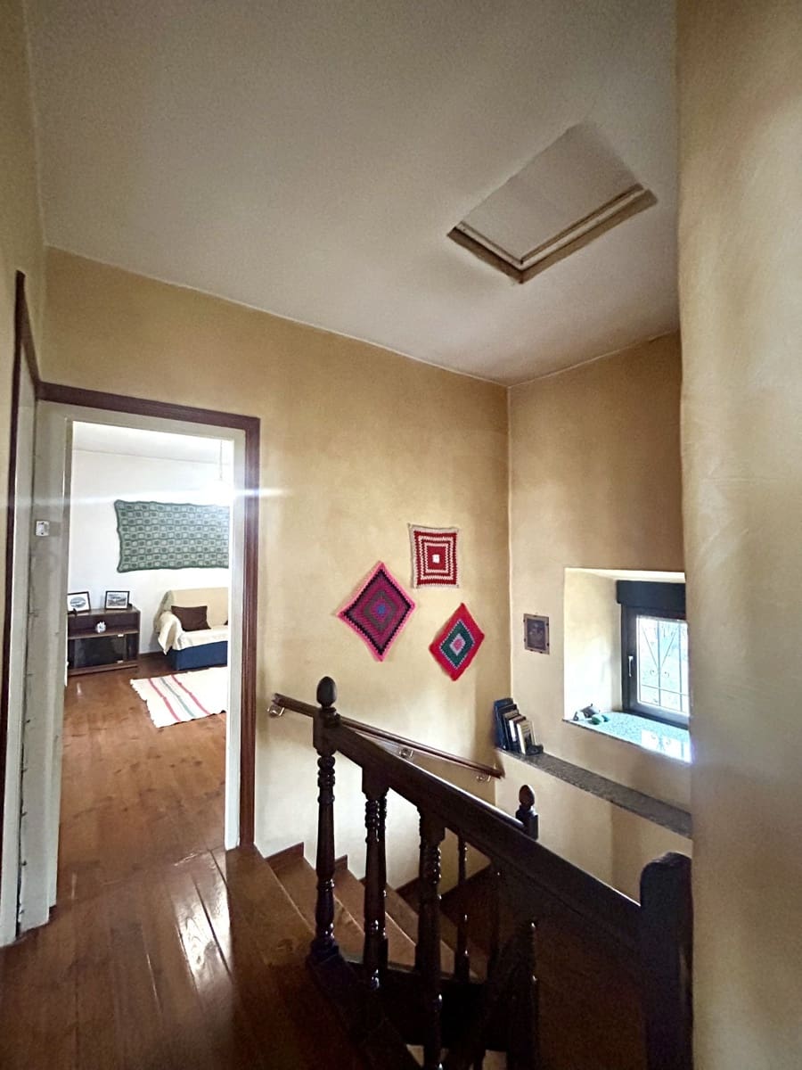 4 chambre Finca/Maison de Campagne à vendre à Riello avec garage - 86 000 € (Ref: 9997837)