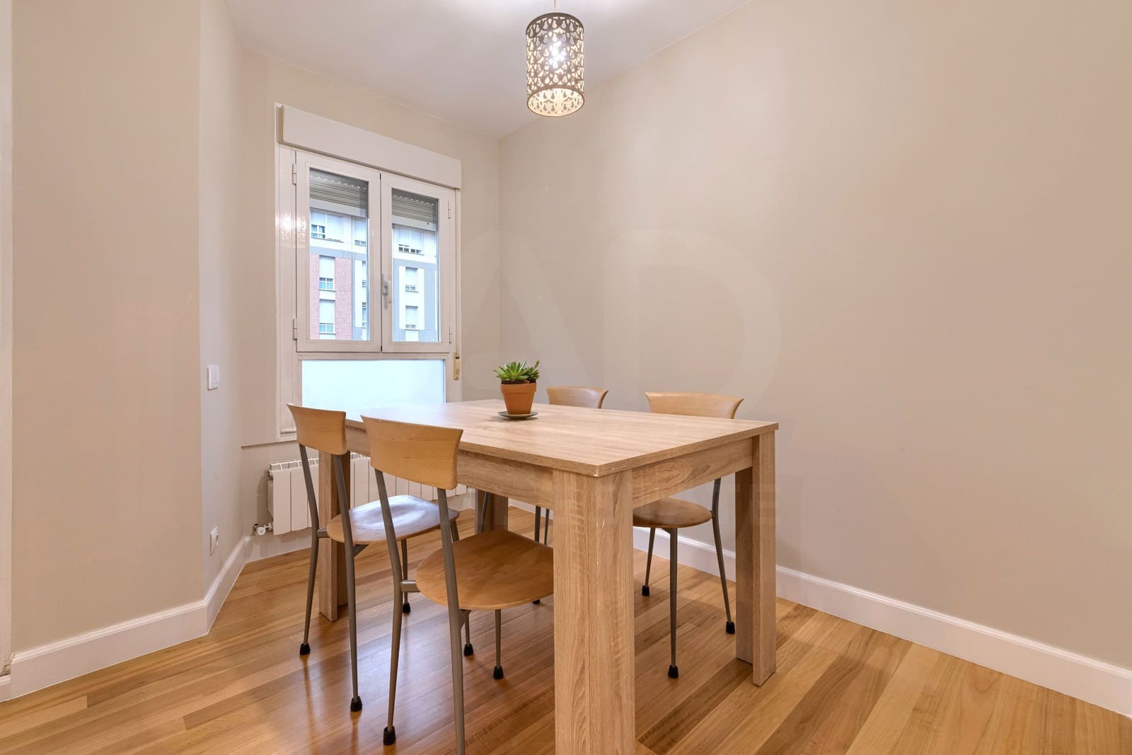 3 sovrum Lägenhet till salu i Bilbao med garage - 438 000 € (Ref: 9997987)