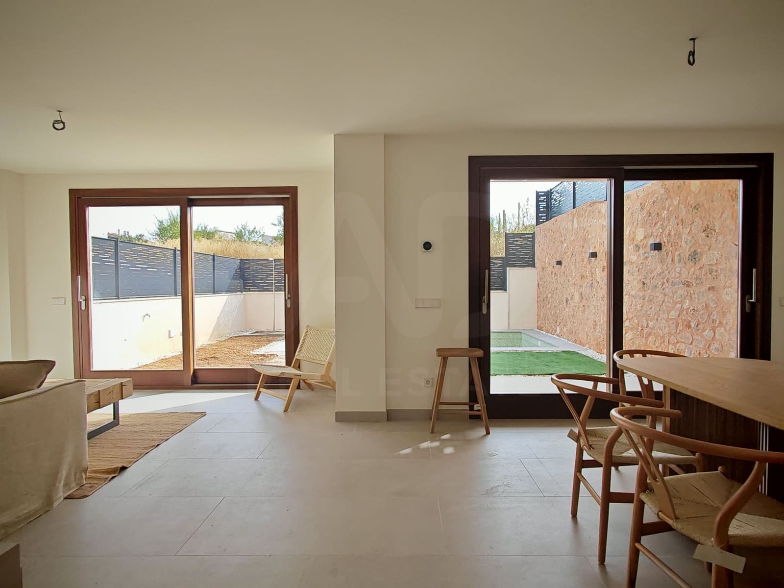 3 slaapkamer Huis te koop in Alaro met zwembad garage - € 975.000 (Ref: 9997988)