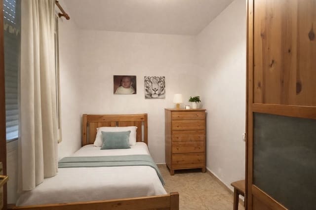 3 sypialnia Dom szeregowy na sprzedaż w Castellserà z garażem - 115 000 € (Ref: 9997989)