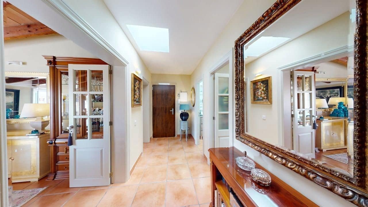 3 bedroom Apartment for sale in Montuiri - € 440,000 (Ref: 9997990)