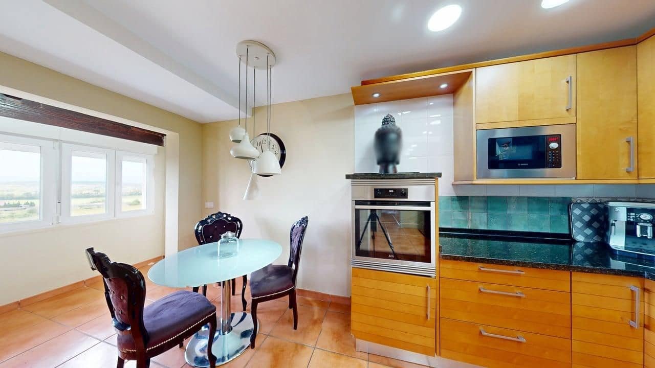 3 bedroom Apartment for sale in Montuiri - € 440,000 (Ref: 9997990)