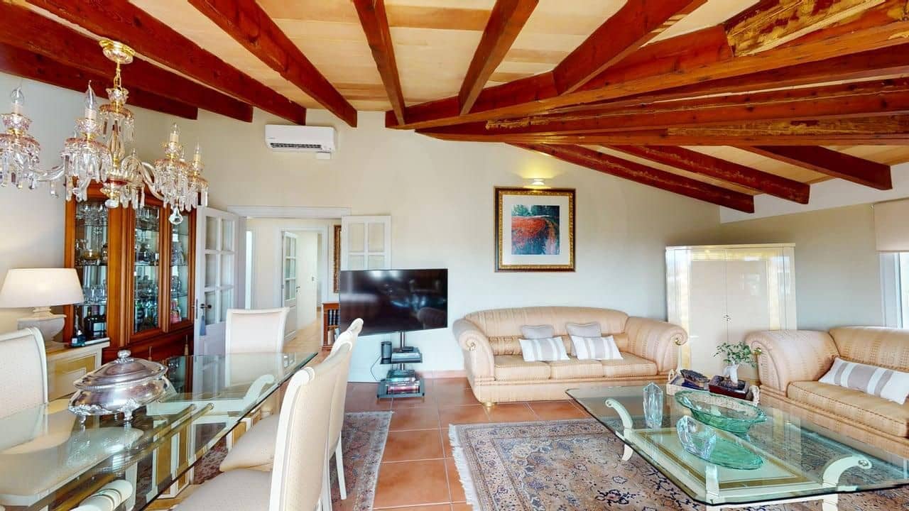 3 bedroom Apartment for sale in Montuiri - € 440,000 (Ref: 9997990)