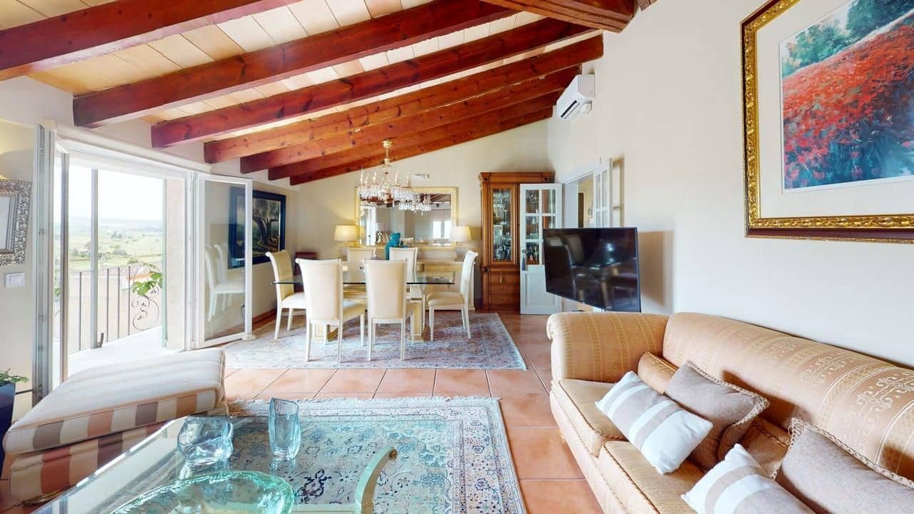 3 bedroom Apartment for sale in Montuiri - € 440,000 (Ref: 9997990)