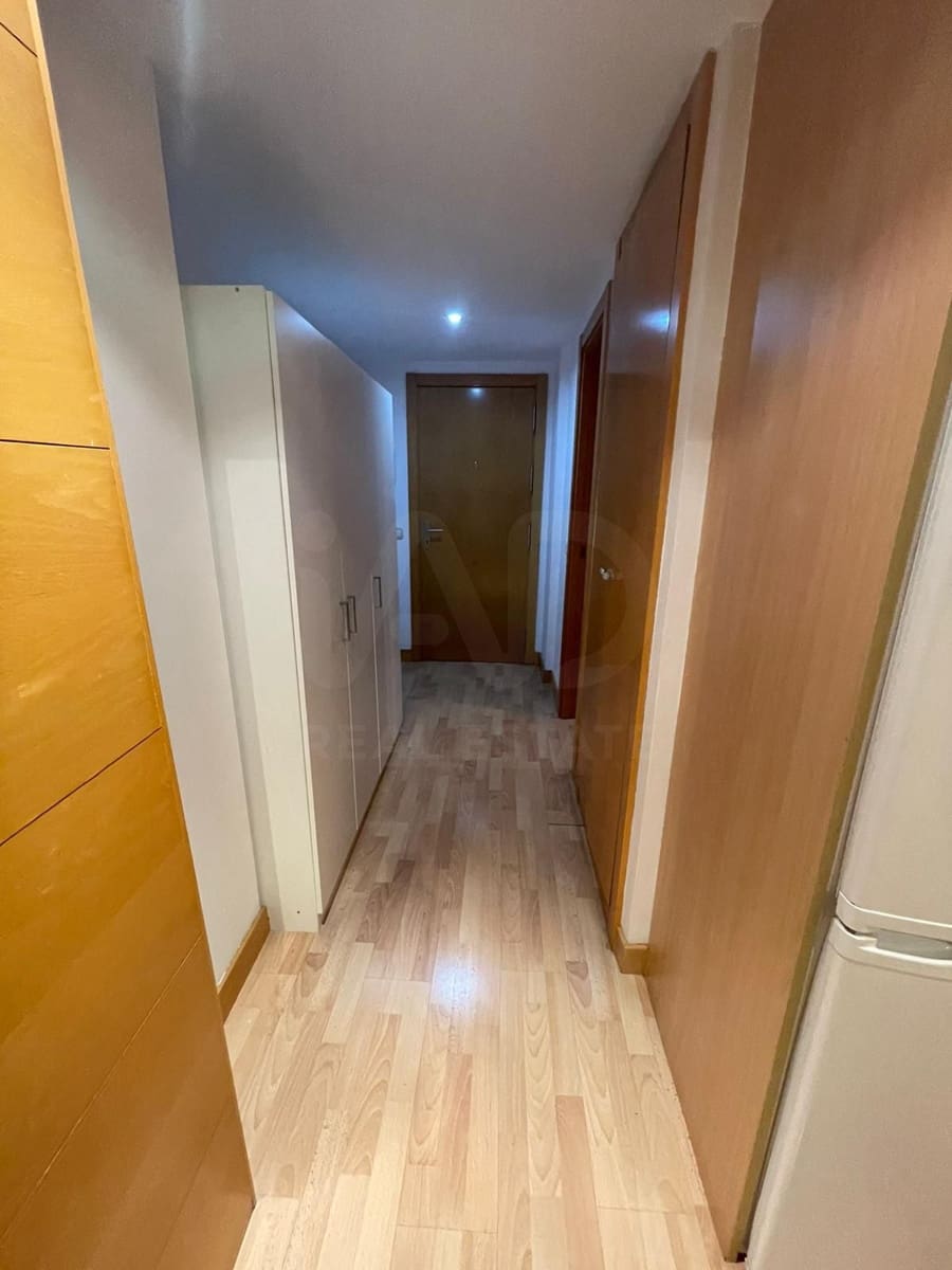 Studio na sprzedaż w Miasto Madryt z basenem garażem - 225 000 € (Ref: 9997991)