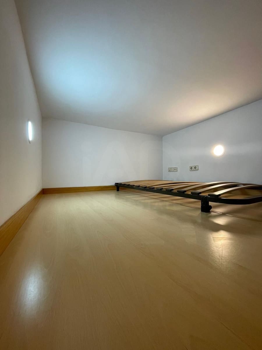 Studio na sprzedaż w Miasto Madryt z basenem garażem - 225 000 € (Ref: 9997991)