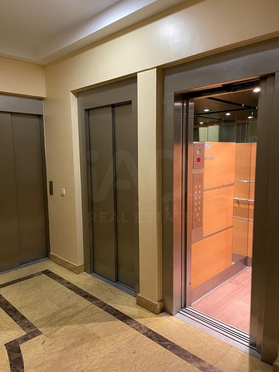 Studio na sprzedaż w Miasto Madryt z basenem garażem - 225 000 € (Ref: 9997991)