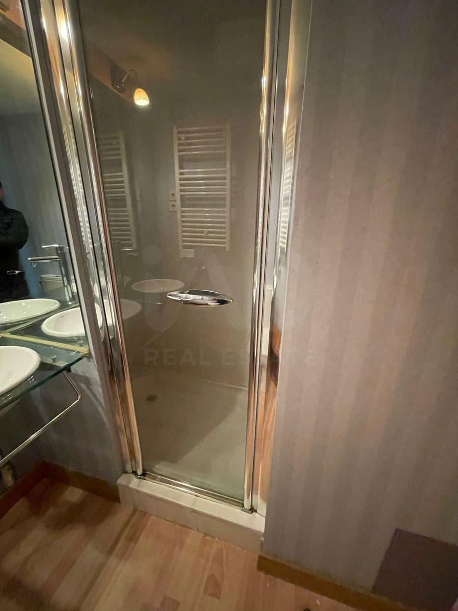 Studio na sprzedaż w Miasto Madryt z basenem garażem - 225 000 € (Ref: 9997991)