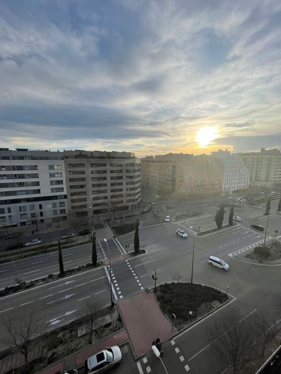 Studio na sprzedaż w Miasto Madryt z basenem garażem - 225 000 € (Ref: 9997991)
