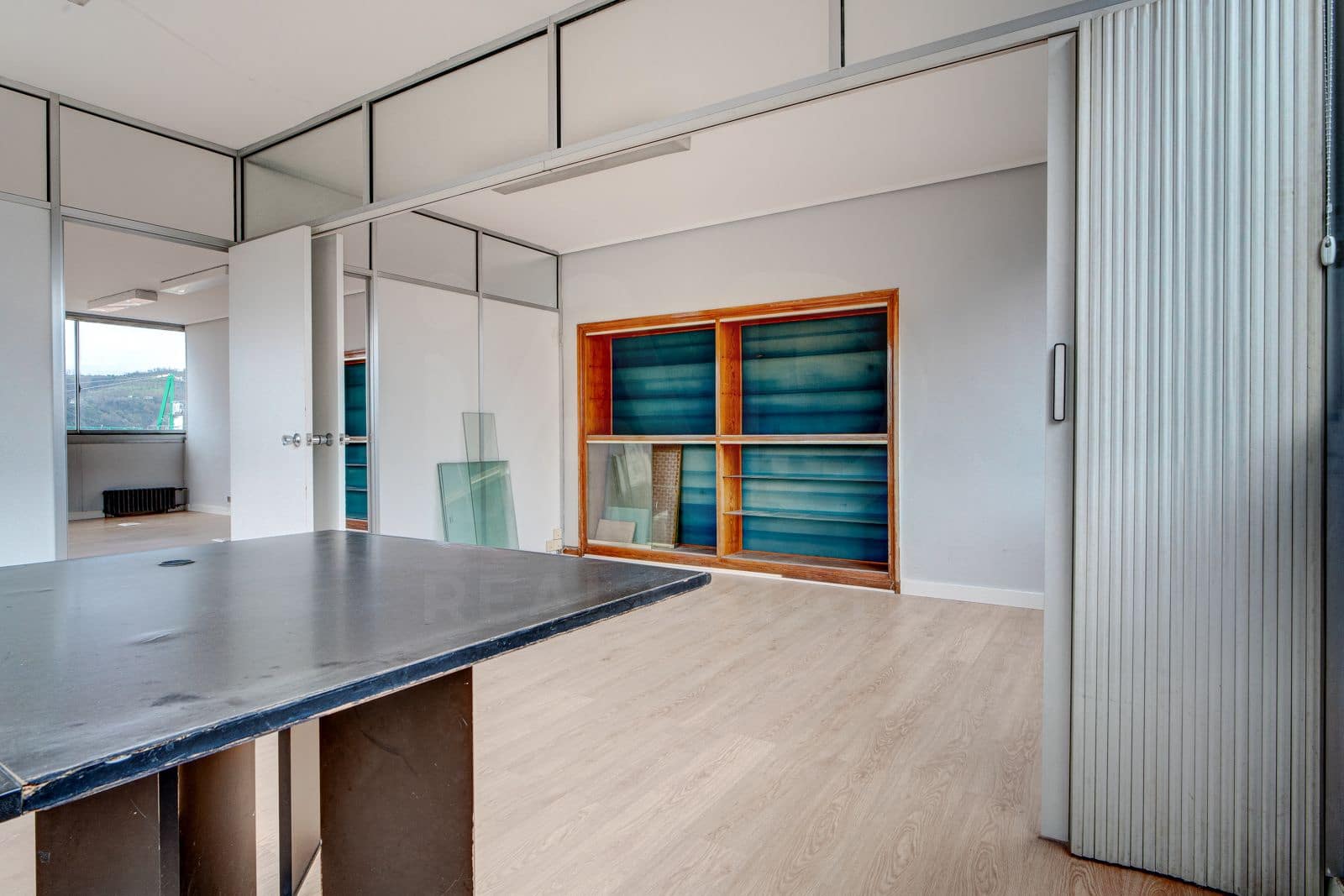 3 slaapkamer Commercieel te koop in Bilbao - € 135.000 (Ref: 9997998)