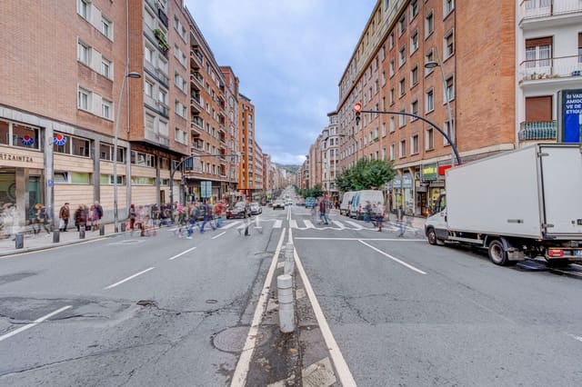3 slaapkamer Commercieel te koop in Bilbao - € 135.000 (Ref: 9997998)