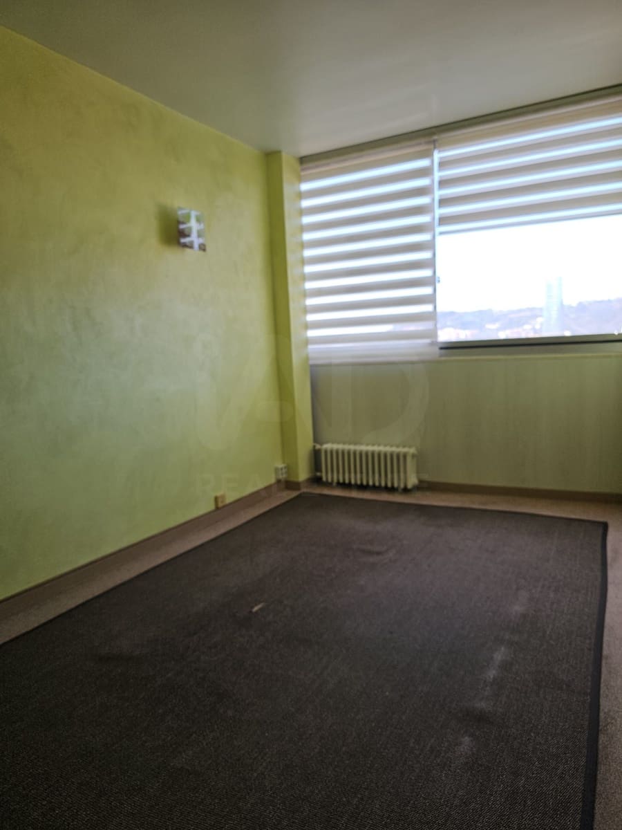 Commercieel te koop in Bilbao - € 50.000 (Ref: 9997999)