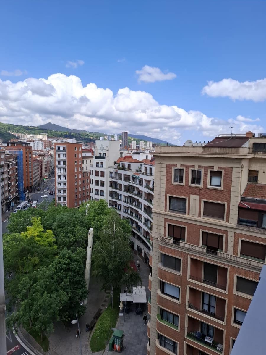 Commercieel te koop in Bilbao - € 50.000 (Ref: 9997999)