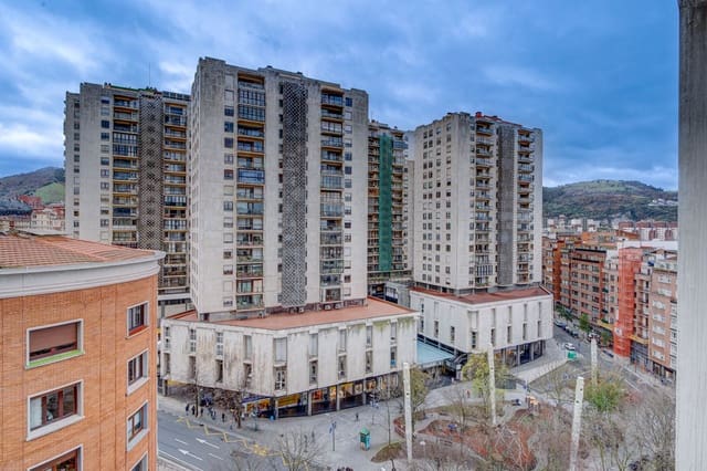 Local Comercial de 2 habitaciones en Bilbao en venta - 56.000 € (Ref: 9998000)