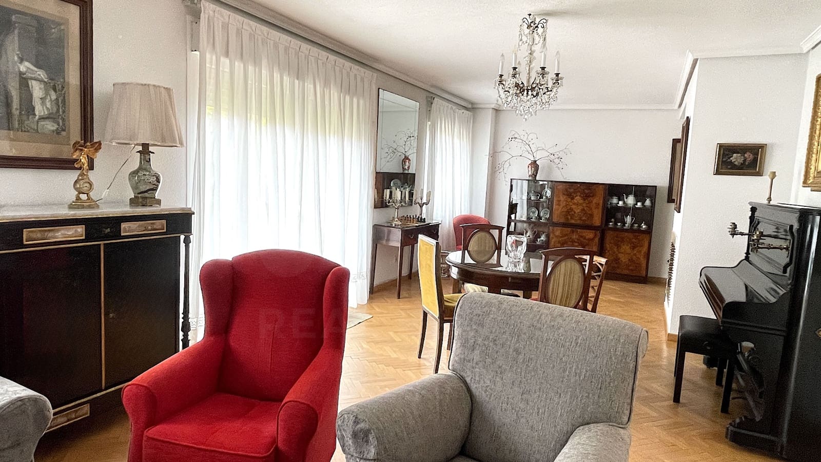 4 bedroom Terraced Villa for sale in Las Rozas de Madrid with garage - € 890,000 (Ref: 9998840)