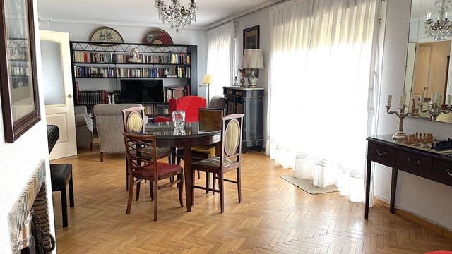 4 bedroom Terraced Villa for sale in Las Rozas de Madrid with garage - € 890,000 (Ref: 9998840)
