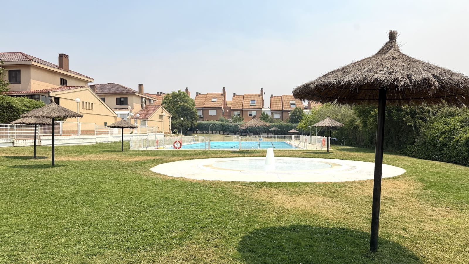 4 bedroom Terraced Villa for sale in Las Rozas de Madrid with garage - € 890,000 (Ref: 9998840)