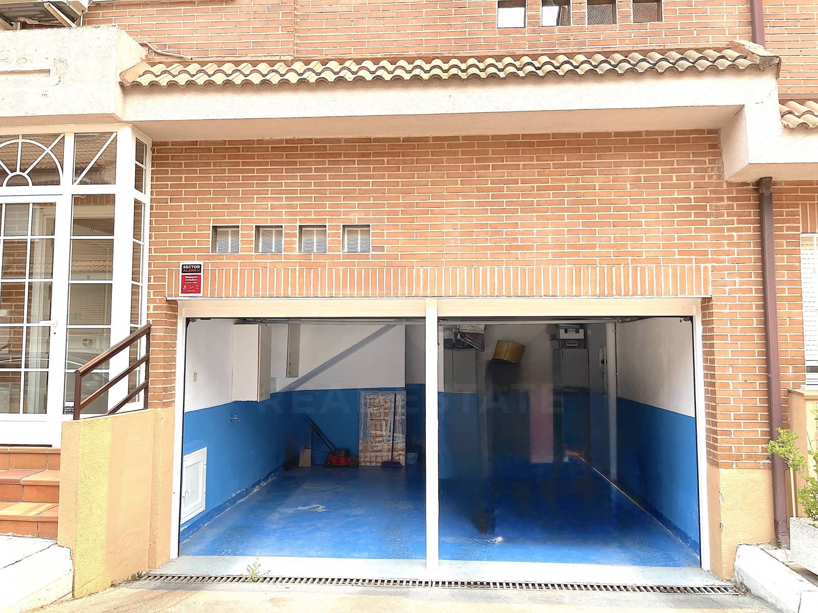 4 bedroom Terraced Villa for sale in Las Rozas de Madrid with garage - € 890,000 (Ref: 9998840)