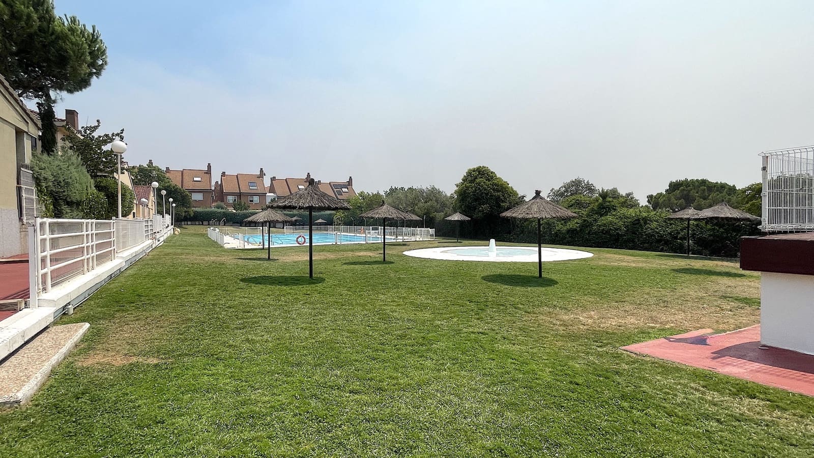 4 bedroom Terraced Villa for sale in Las Rozas de Madrid with garage - € 890,000 (Ref: 9998840)