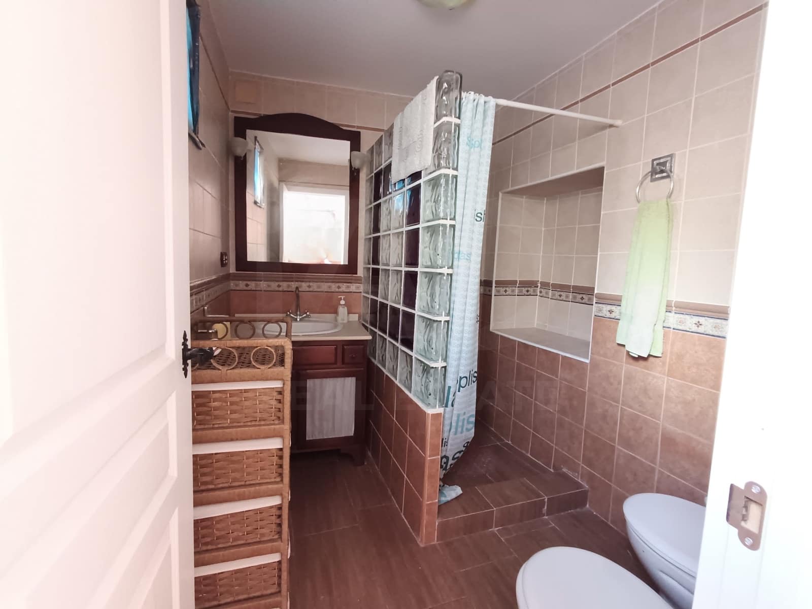 4 quarto Moradia em Banda para venda em Alamedilla com garagem - 60 000 € (Ref: 9998841)