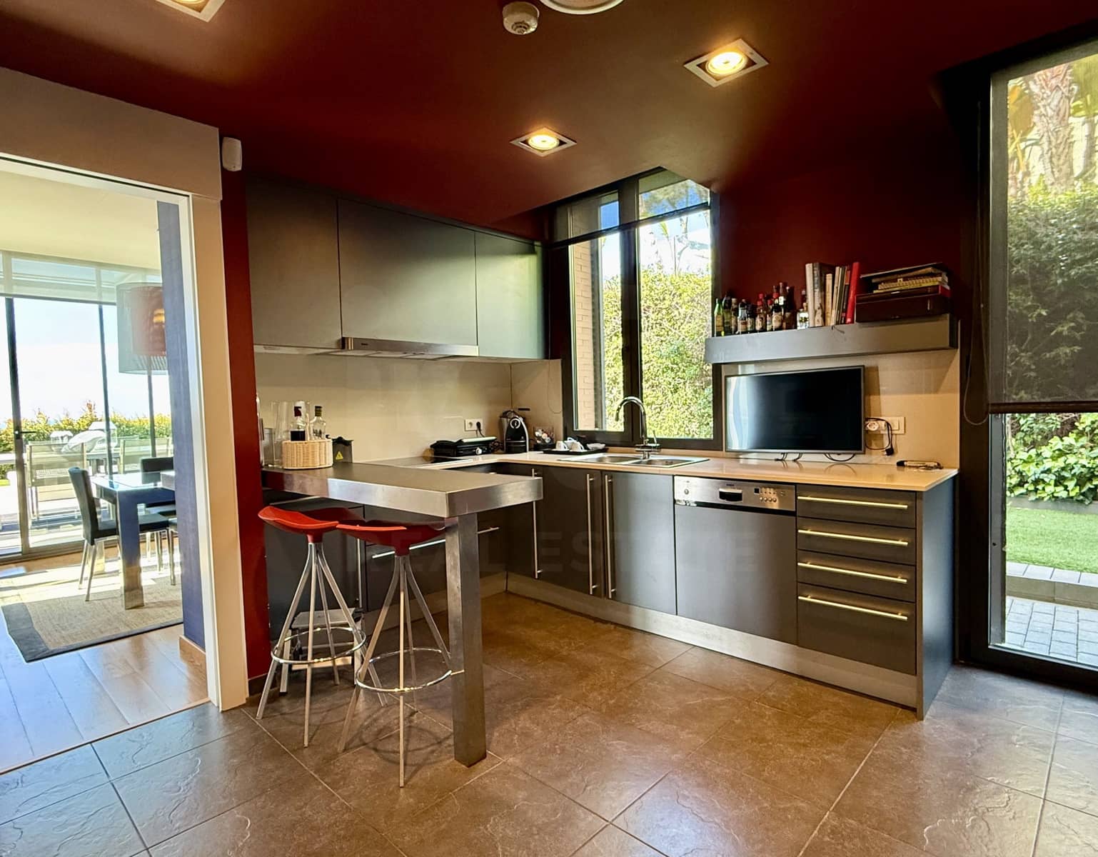 5 makuuhuone Huvila vuokrattavana paikassa Sant Vicenc de Montalt mukana uima-altaan 
autotalli - 5 800 € (Ref: 9998843)