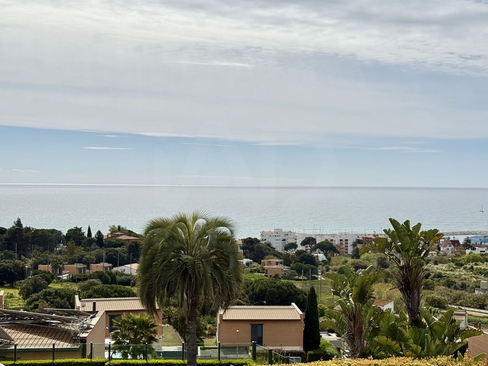 5 makuuhuone Huvila vuokrattavana paikassa Sant Vicenc de Montalt mukana uima-altaan 
autotalli - 5 800 € (Ref: 9998843)
