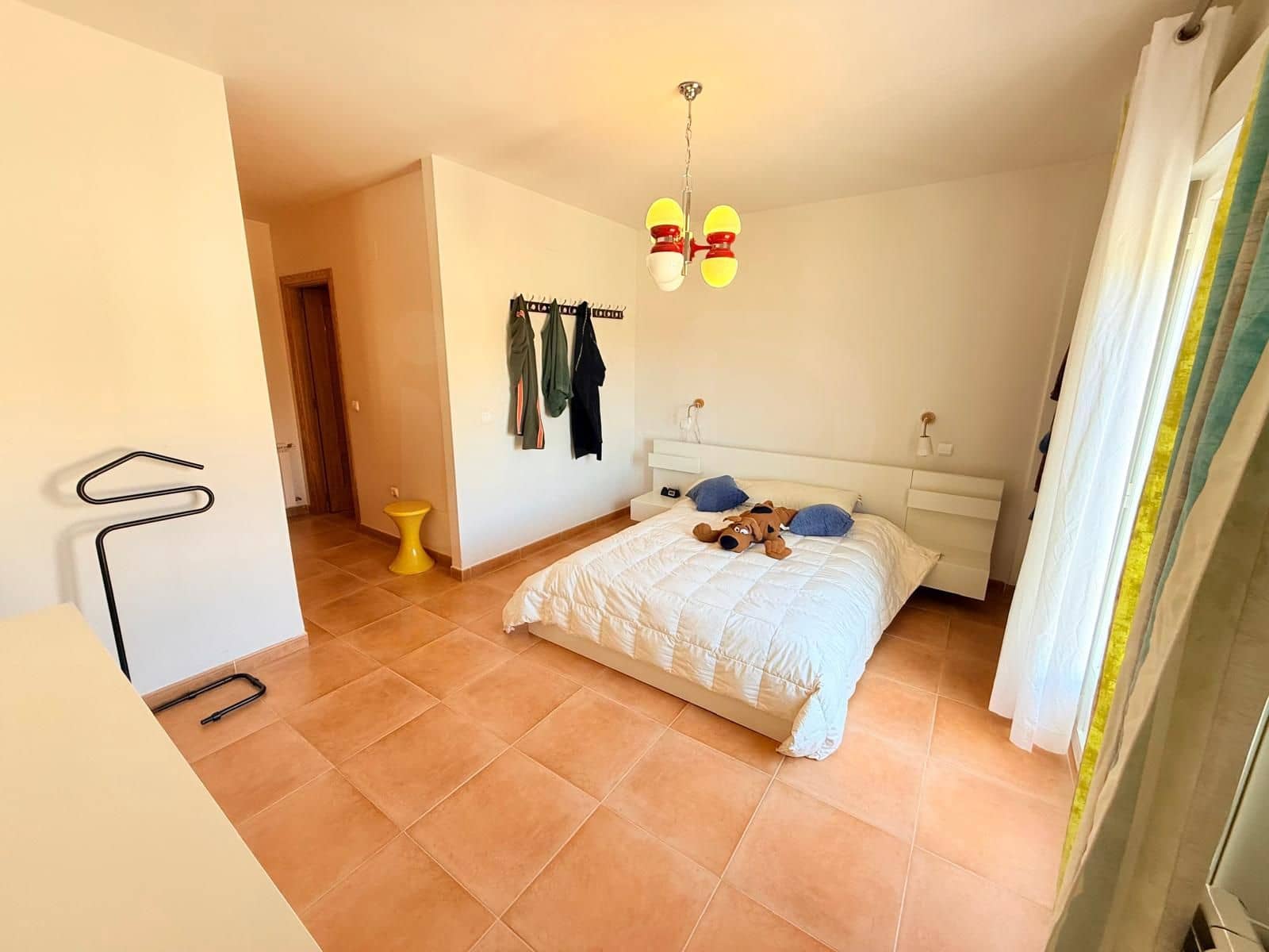 Adosado de 3 habitaciones en San Martín de Valdeiglesias en venta con garaje - 310.000 € (Ref: 9999429)