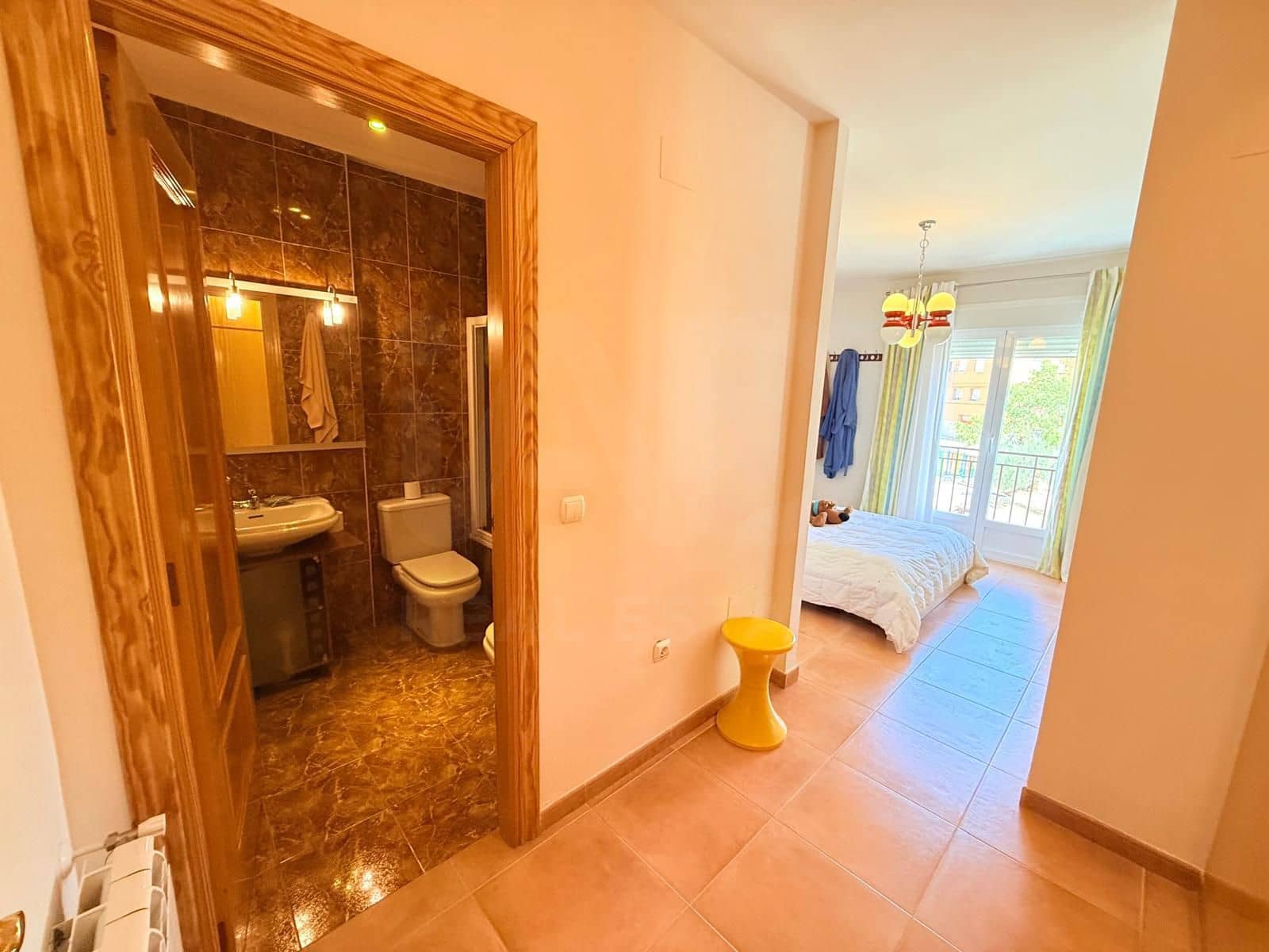 Adosado de 3 habitaciones en San Martín de Valdeiglesias en venta con garaje - 310.000 € (Ref: 9999429)