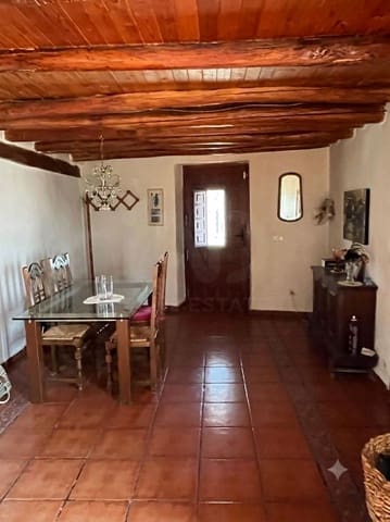 3 soverom Hus til salgs i Cubillas de los Oteros med garasje - € 110 000 (Ref: 9999430)