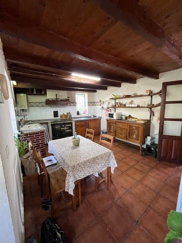 3 soverom Hus til salgs i Cubillas de los Oteros med garasje - € 110 000 (Ref: 9999430)