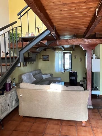 3 soverom Hus til salgs i Cubillas de los Oteros med garasje - € 110 000 (Ref: 9999430)
