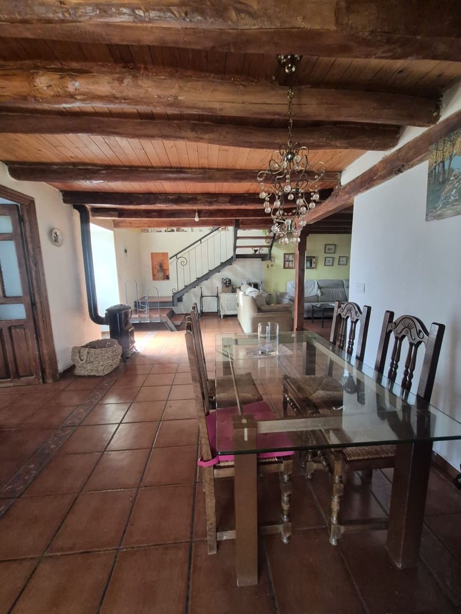 3 Zimmer Haus zu verkaufen in Cubillas de los Oteros mit Garage - 110.000 € (Ref: 9999430)