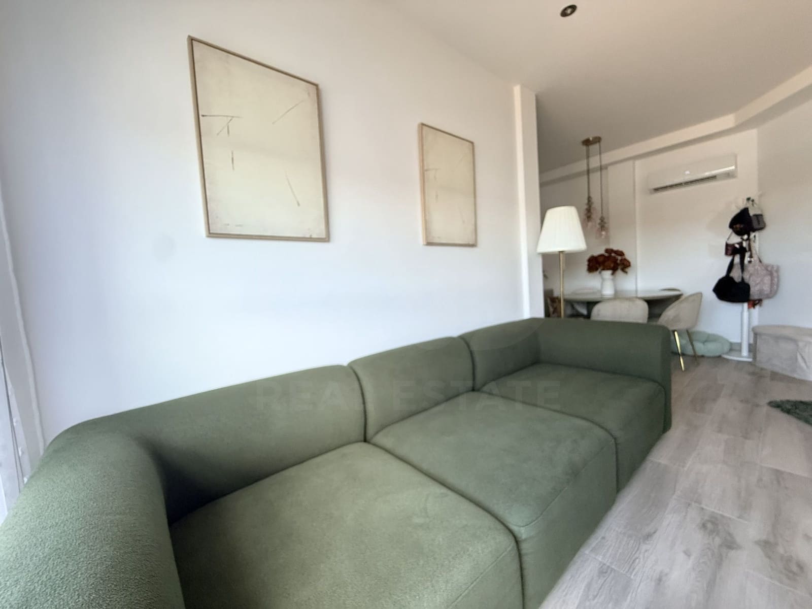 2 soveværelse Lejlighed til salg i Lepe med garage - € 142.000 (Ref: 9999433)