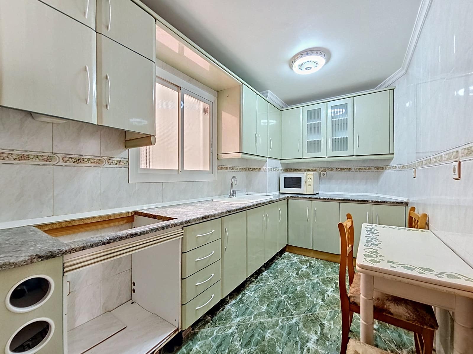 3 sovrum Lägenhet till salu i Granada stad - 245 000 € (Ref: 9999436)