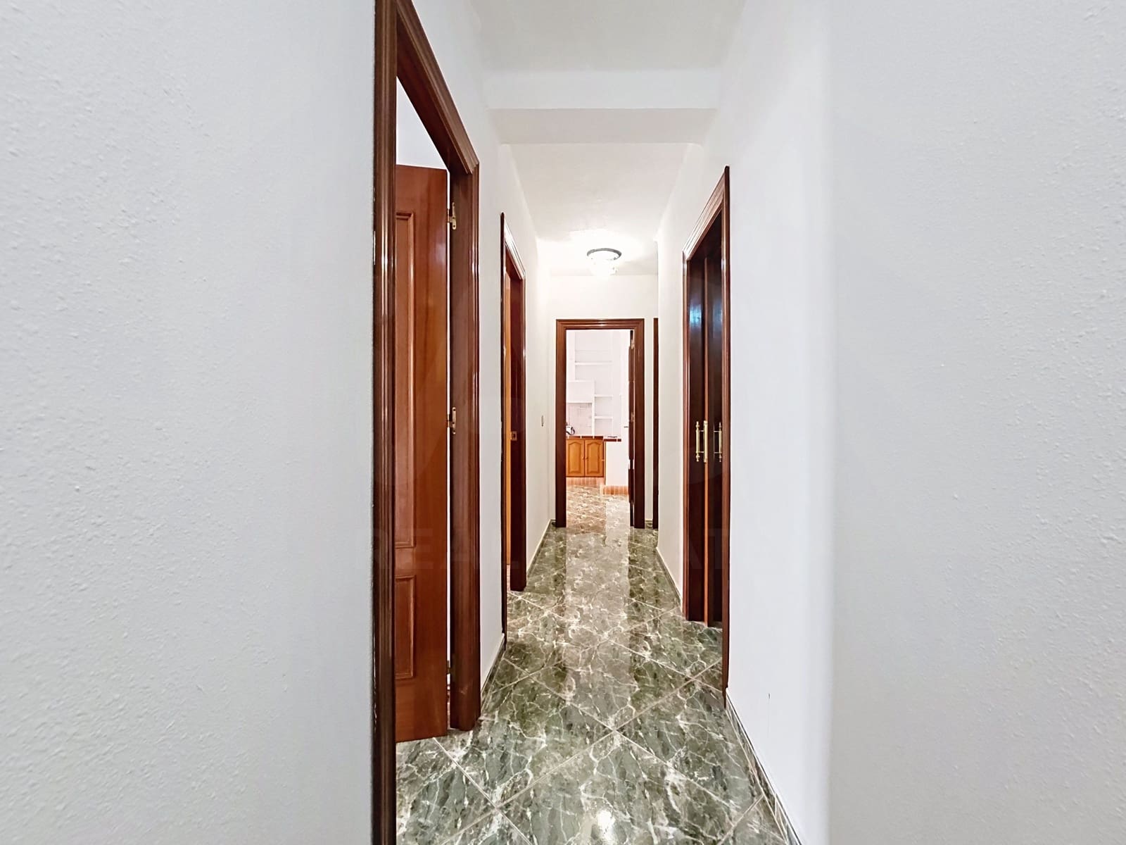 3 sovrum Lägenhet till salu i Granada stad - 245 000 € (Ref: 9999436)
