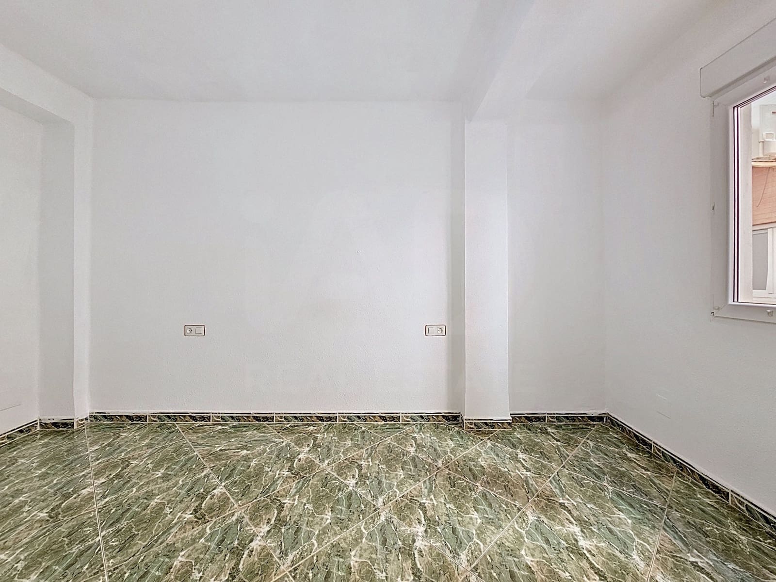 3 sovrum Lägenhet till salu i Granada stad - 245 000 € (Ref: 9999436)