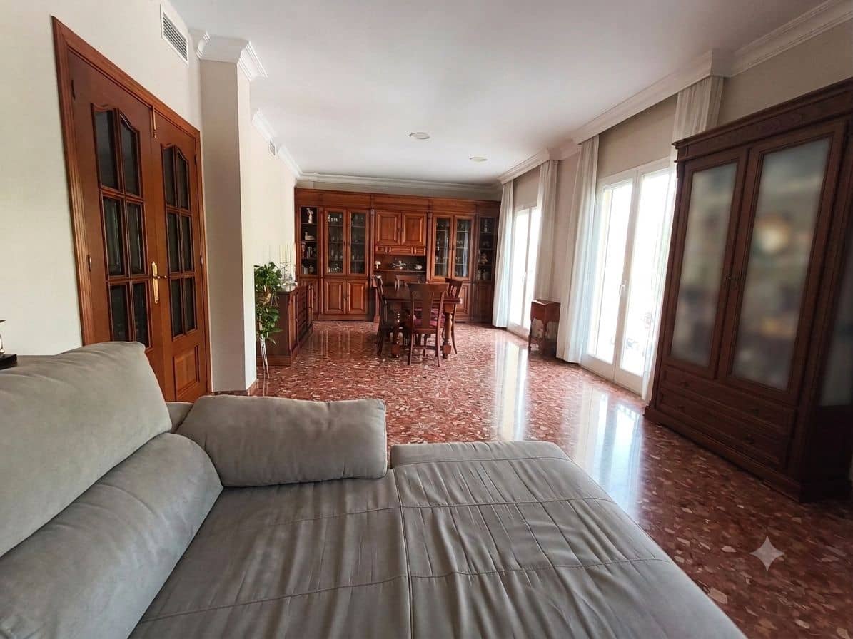 4 Zimmer Reihenhaus zu verkaufen in Lucena - 395.000 € (Ref: 9999438)