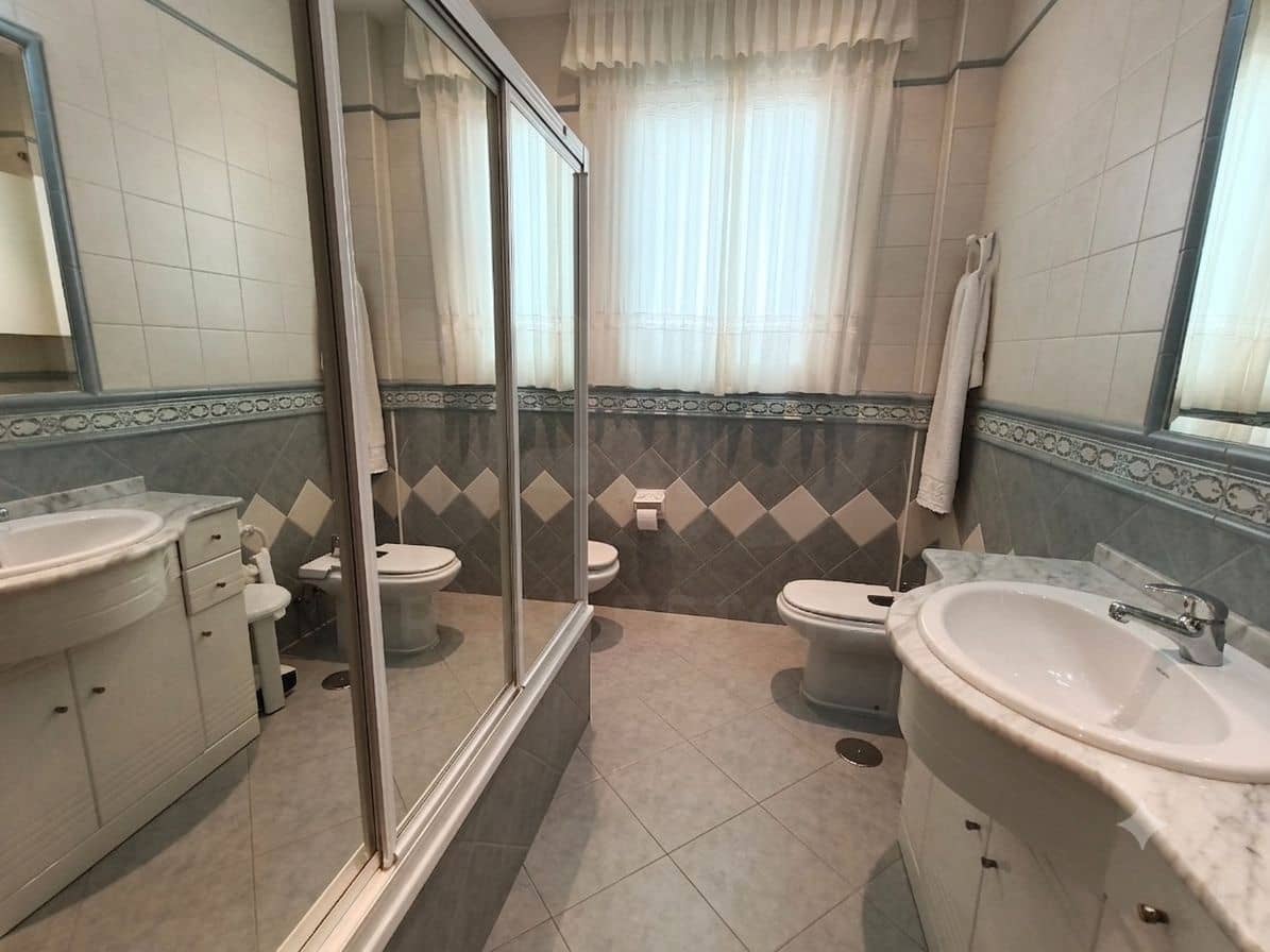 4 Zimmer Reihenhaus zu verkaufen in Lucena - 395.000 € (Ref: 9999438)