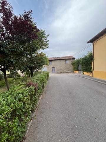 Hus til salgs i Cubillas de los Oteros - € 20 000 (Ref: 9999439)