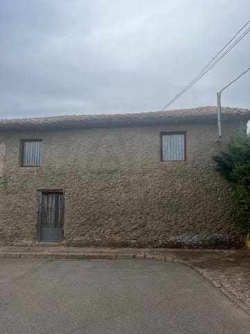 Hus til salgs i Cubillas de los Oteros - € 20 000 (Ref: 9999439)