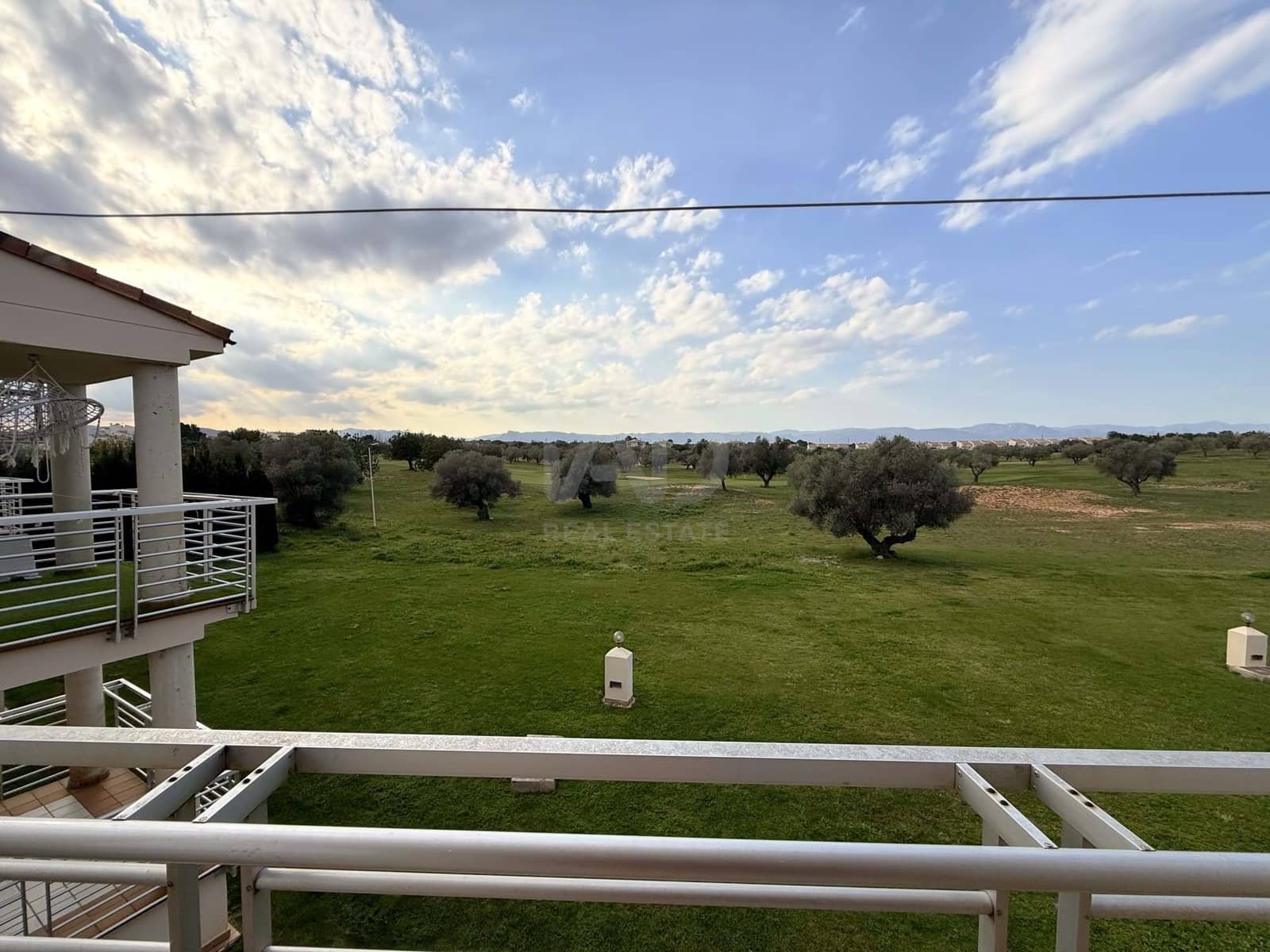 2 sypialnia Penthouse na sprzedaż w Sant Jordi z basenem - 132 500 € (Ref: 9999442)