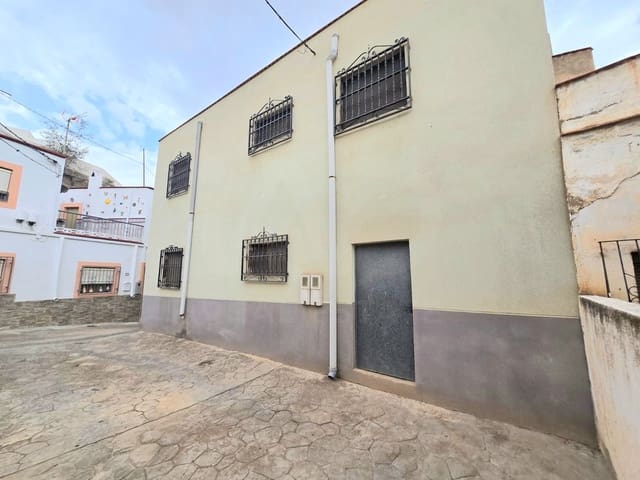 Huis te koop in Alhabia - € 80.000 (Ref: 9999841)