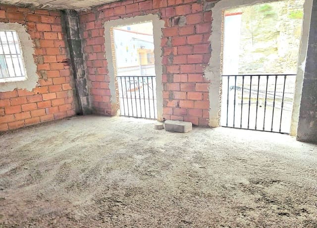 Huis te koop in Alhabia - € 80.000 (Ref: 9999841)