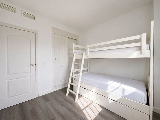 3 soverom Leilighet til salgs i Rincón de la Victoria med svømmebasseng garasje - € 410 000 (Ref: 9999843)