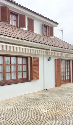 5 slaapkamer Huis te koop in Polinyà met garage - € 525.000 (Ref: 9999848)