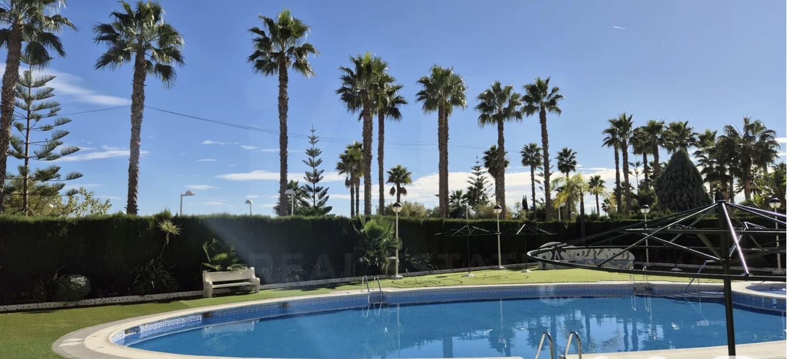 Apartamento de 2 habitaciones en Oropesa  en venta - 229.000 € (Ref: 9999849)