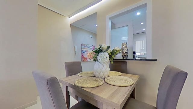 Apartamento de 2 habitaciones en Oropesa  en venta - 229.000 € (Ref: 9999849)