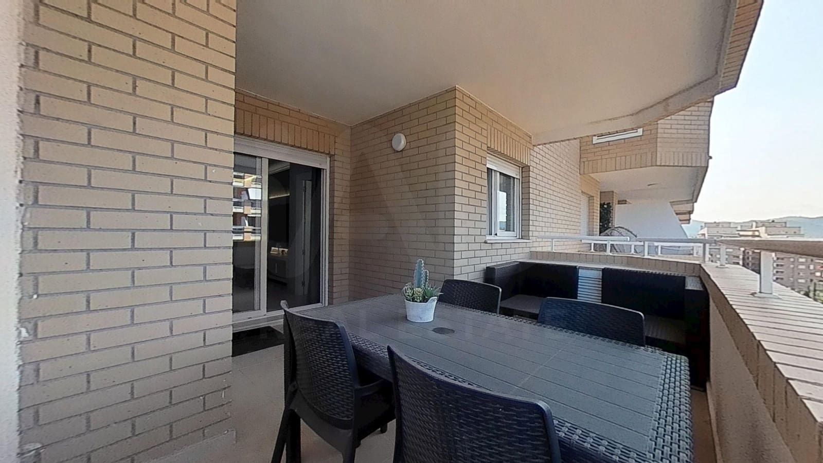 Apartamento de 2 habitaciones en Oropesa  en venta - 229.000 € (Ref: 9999849)